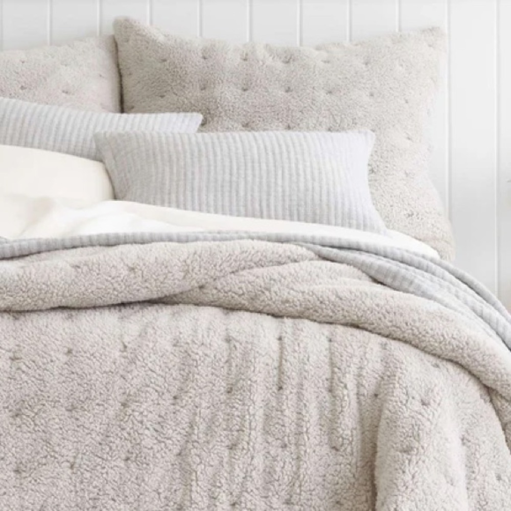 NEW Annie Selke‎ Pine Cone Hill Grey Marshmallow Fleece Puff King Shams 28x36